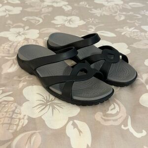 Crocs Women’s Black Slip-On Sandals Women’s 8 Comfort Lightweight Casual Slides